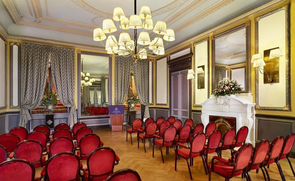 Hotel Des Indes 5*