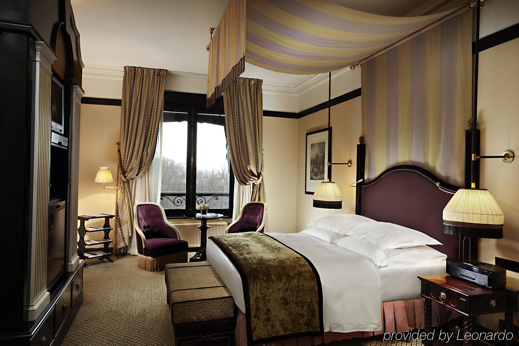 Des Indes 5* The Hague
