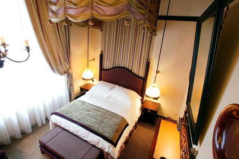 Des Indes Hotel 5*